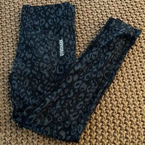 Gym shark women’s leggings size L